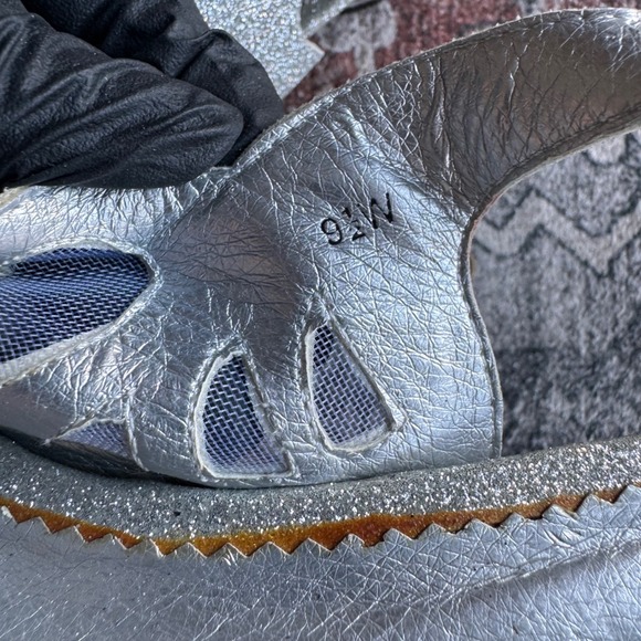 VTG ASHRO Womens Silver Glitter Mesh Slingback Heels Sandals Shoes 9.5W Church - Picture 9 of 10